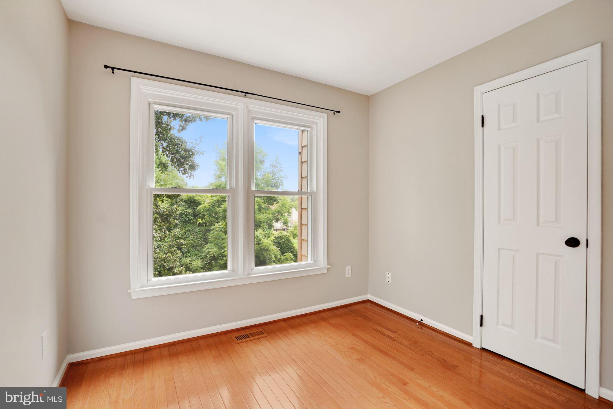 5136 GLEN MEADOW DRIVE