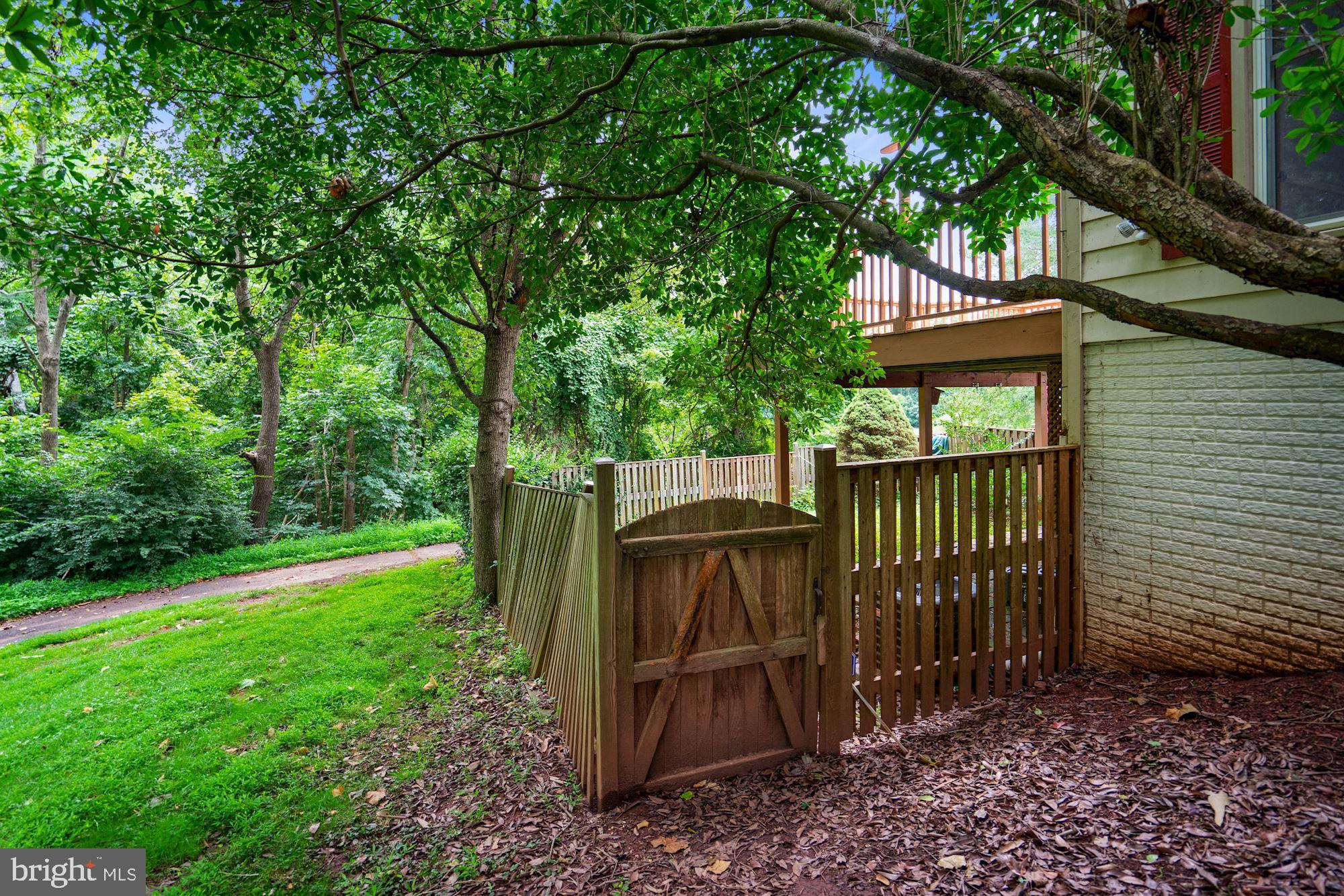 5136 GLEN MEADOW DRIVE