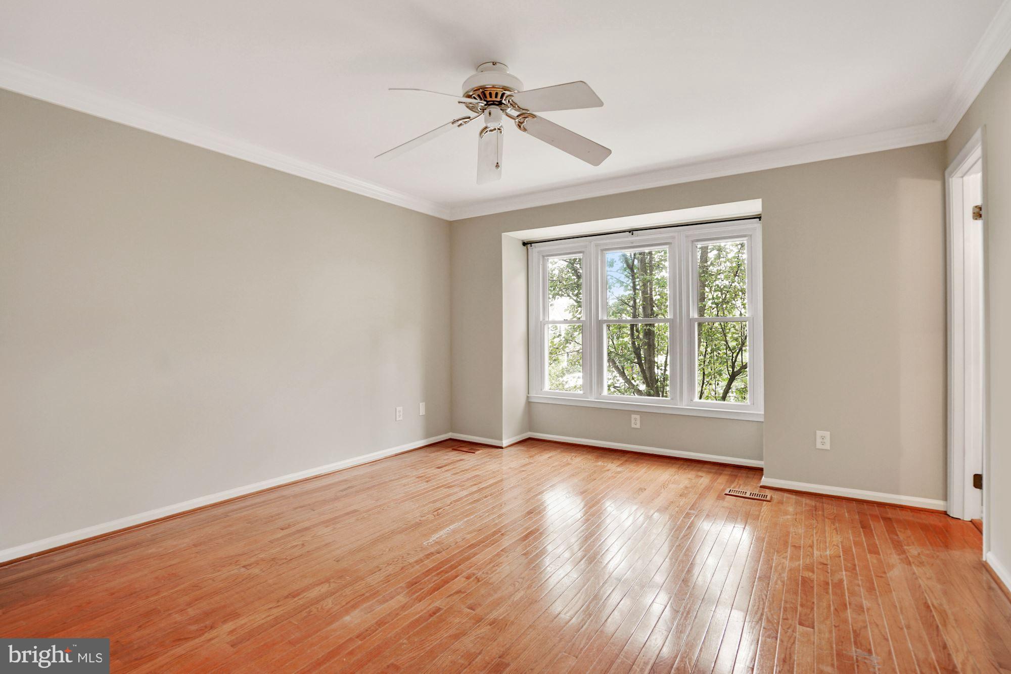 5136 GLEN MEADOW DRIVE