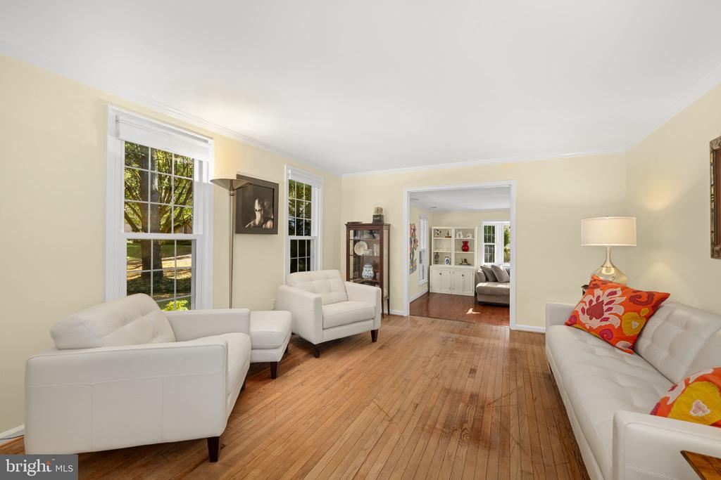 1302 CLAYBORNE HOUSE COURT