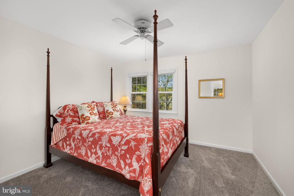 1302 CLAYBORNE HOUSE COURT