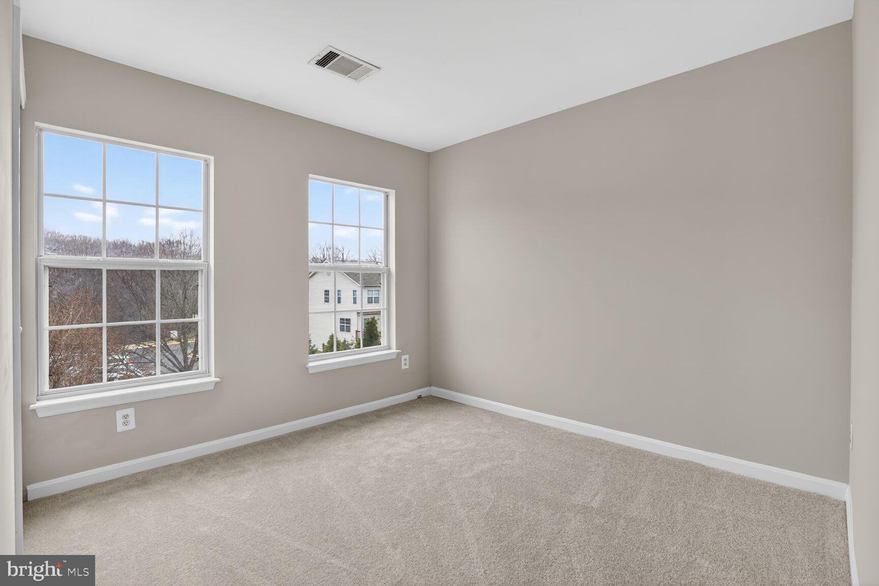 6808 CEDAR LOCH COURT