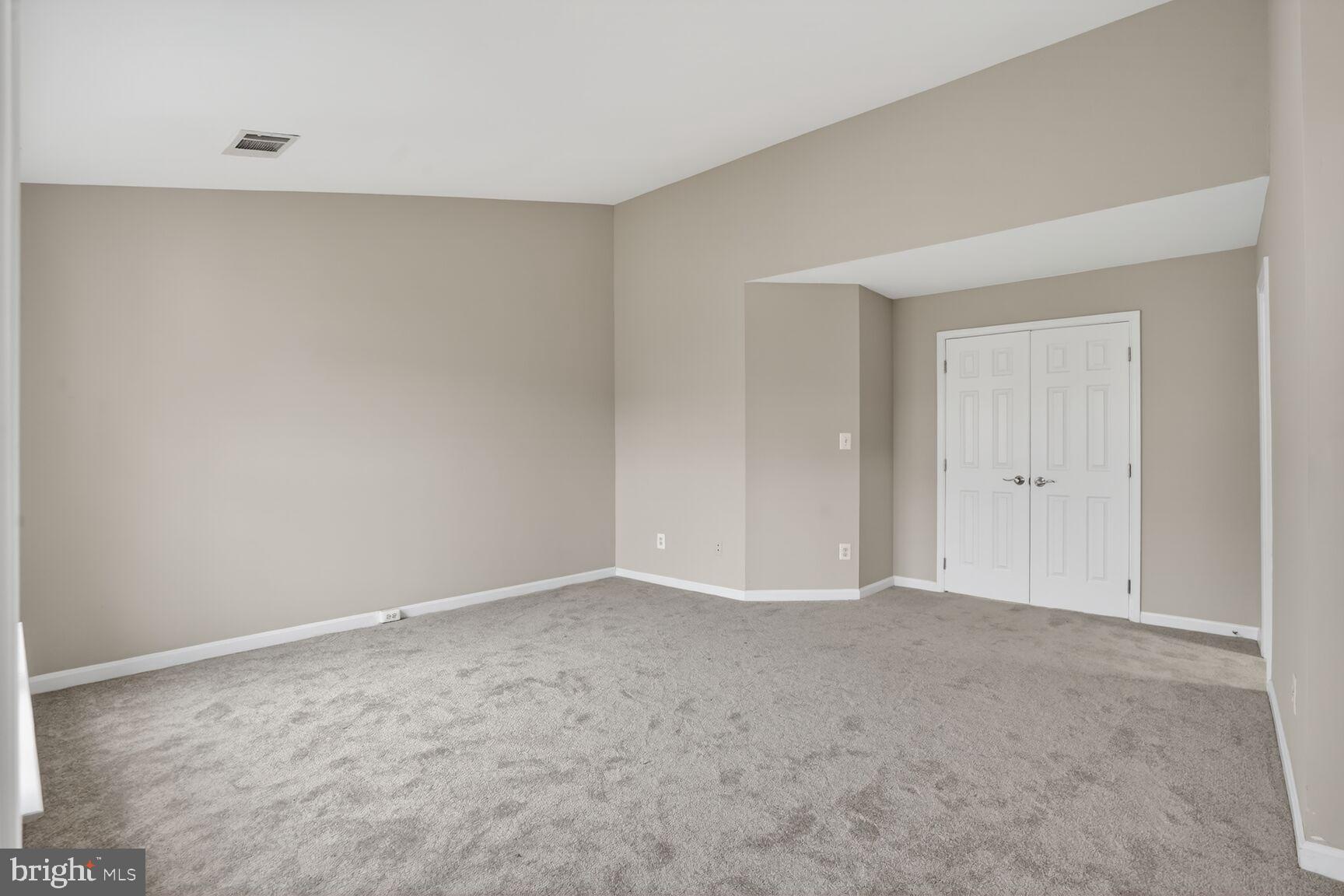 6808 CEDAR LOCH COURT