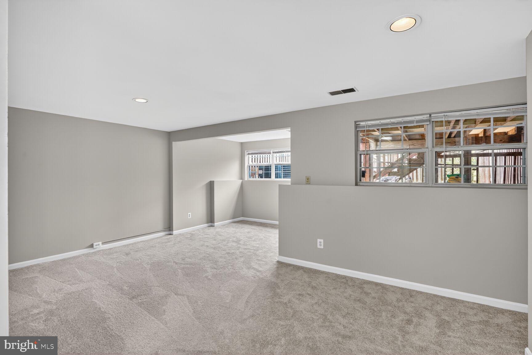 6808 CEDAR LOCH COURT