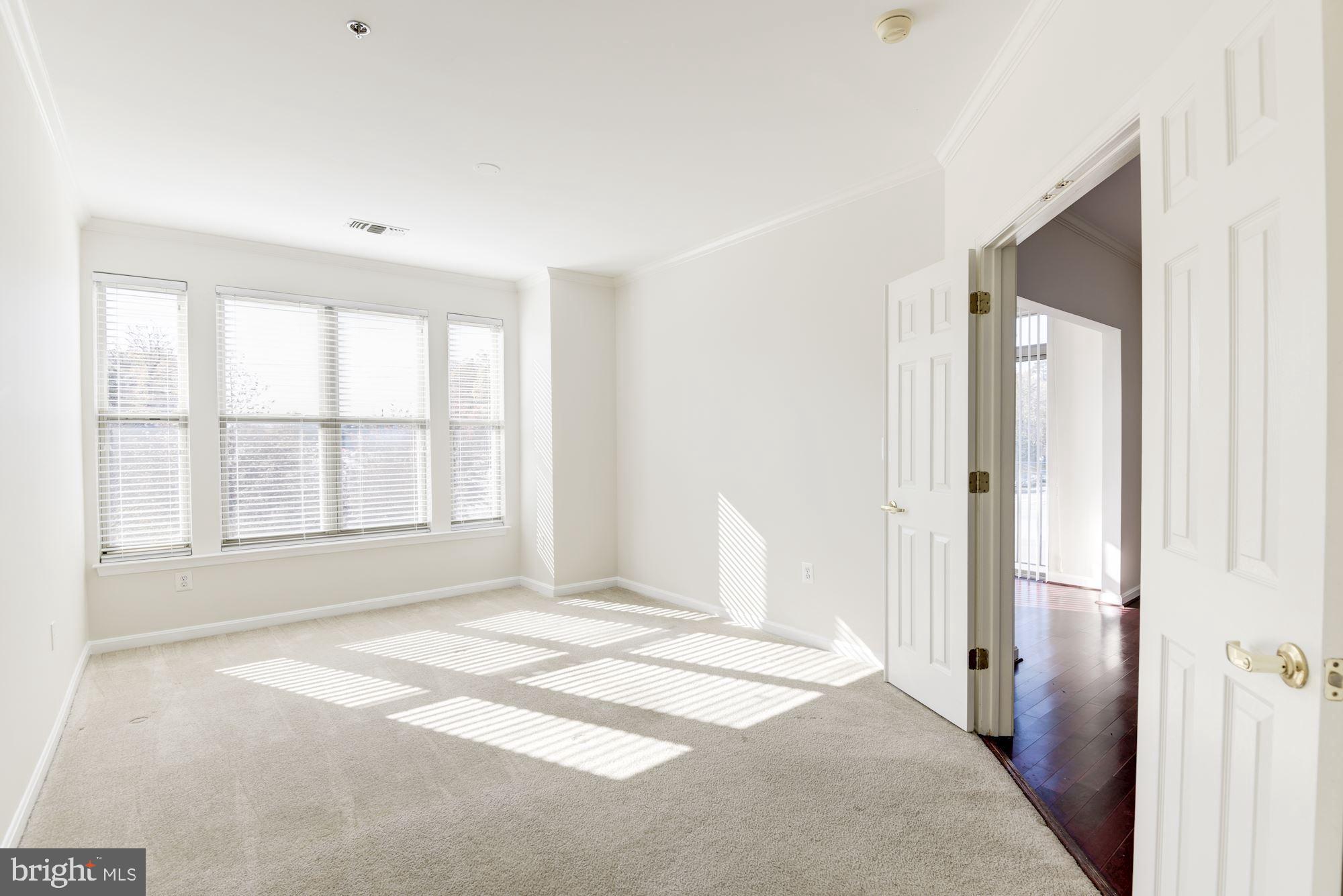 1860 STRATFORD PARK PLACE 204