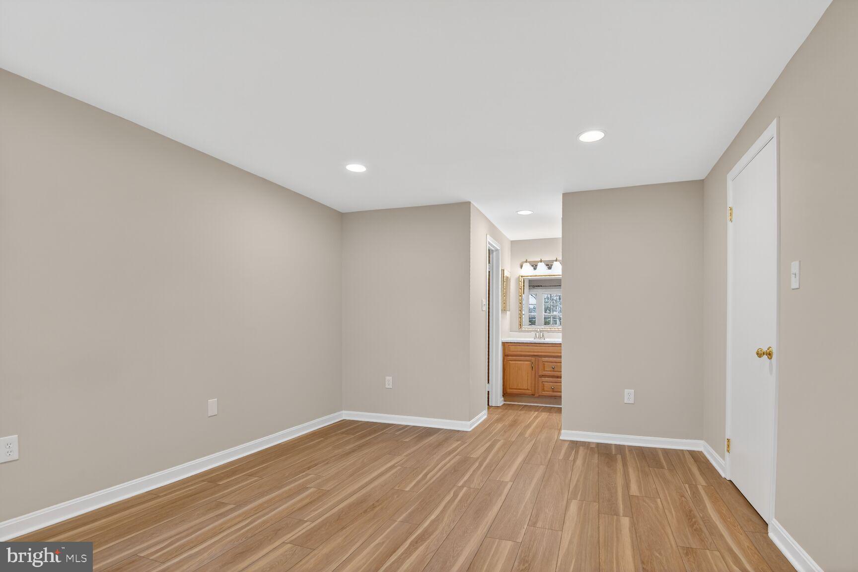 2874 SUTTON OAKS LANE