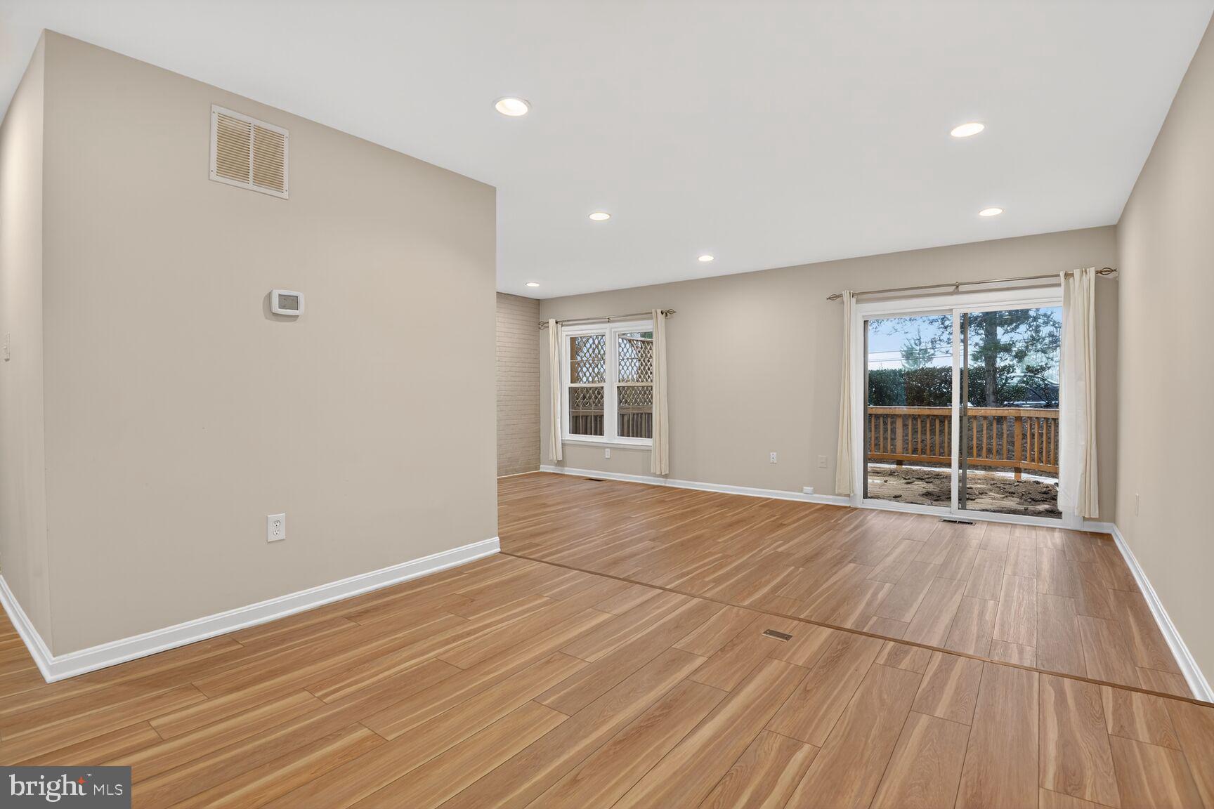 2874 SUTTON OAKS LANE