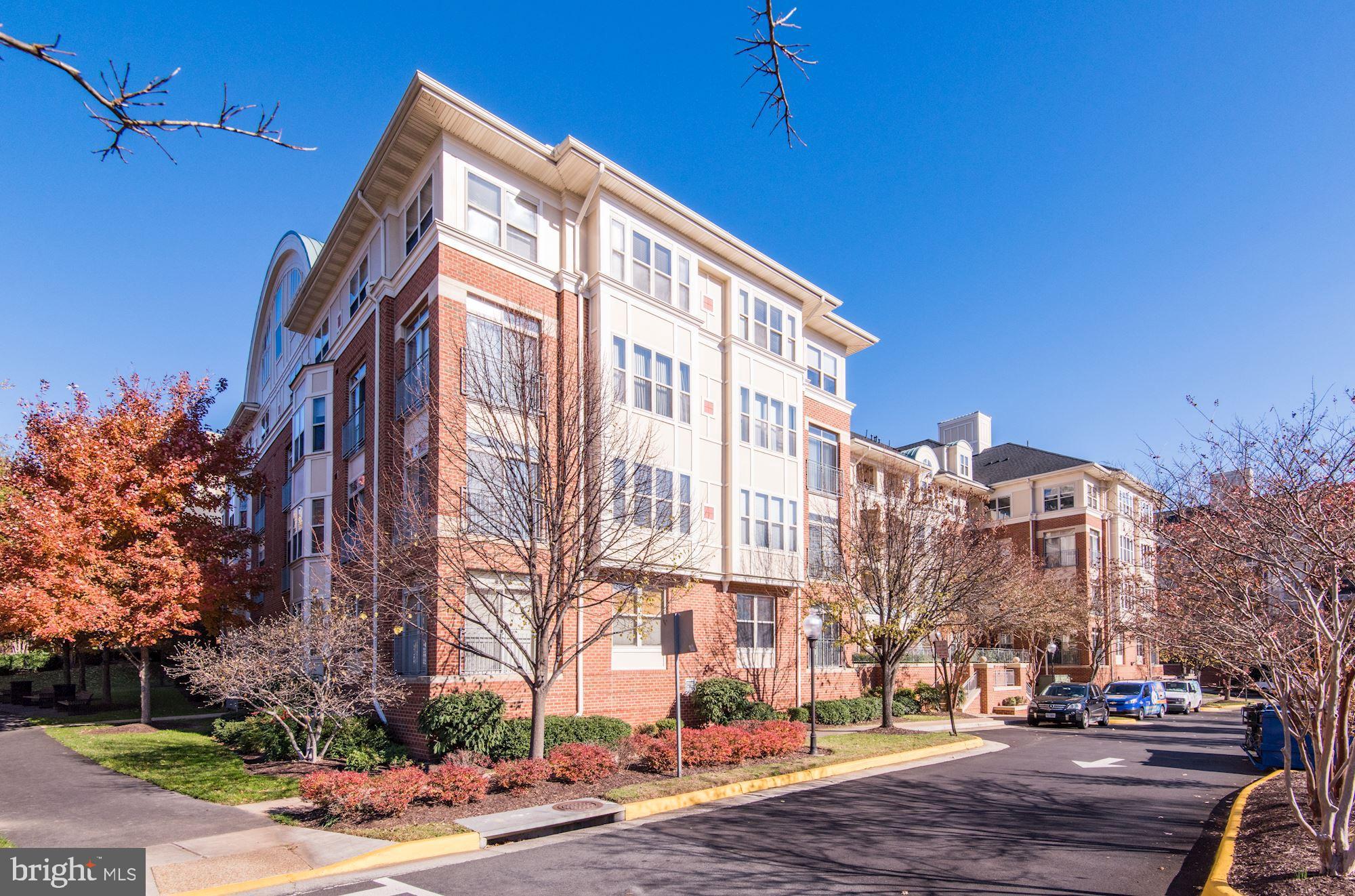 1860 STRATFORD PARK PLACE 204