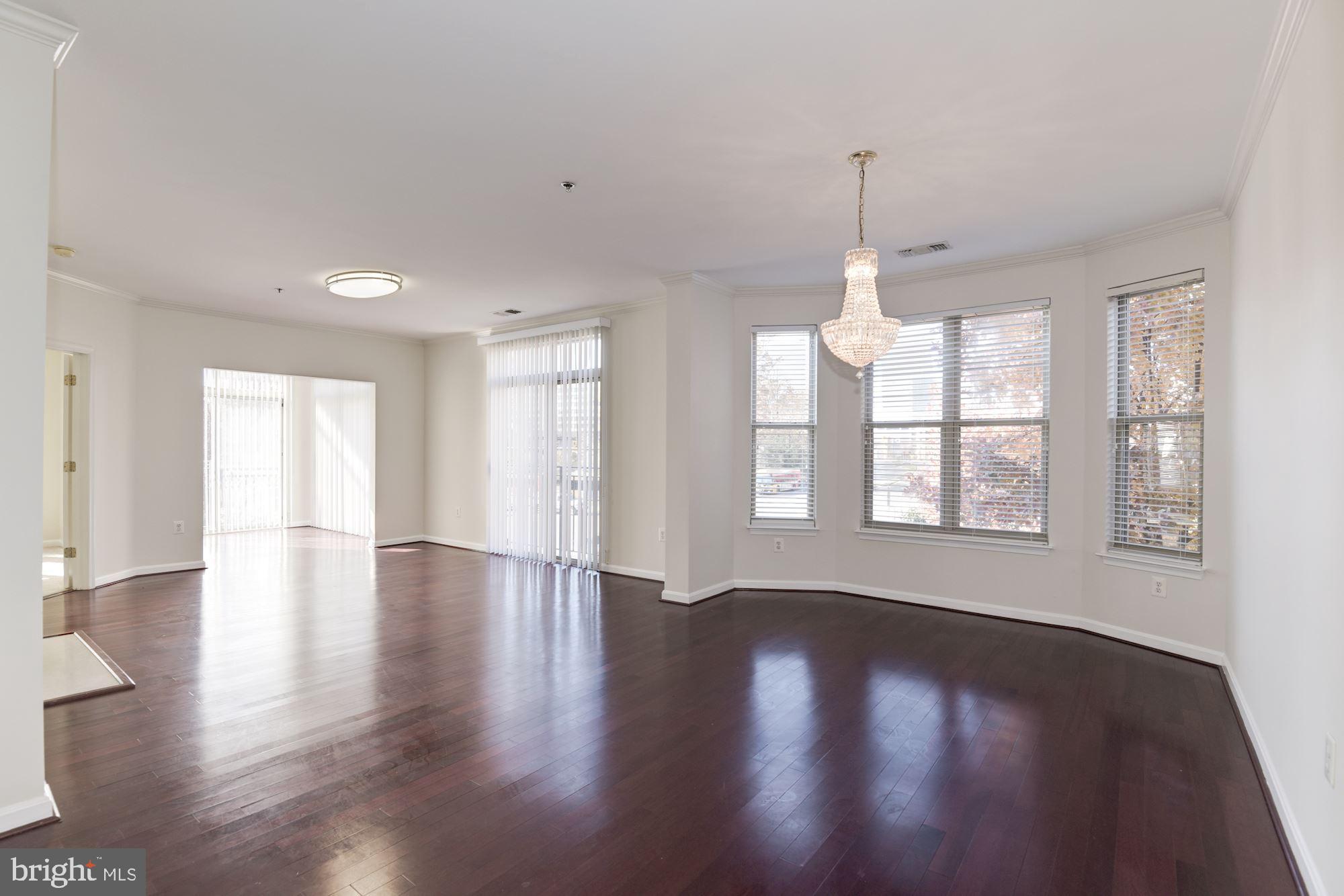 1860 STRATFORD PARK PLACE 204