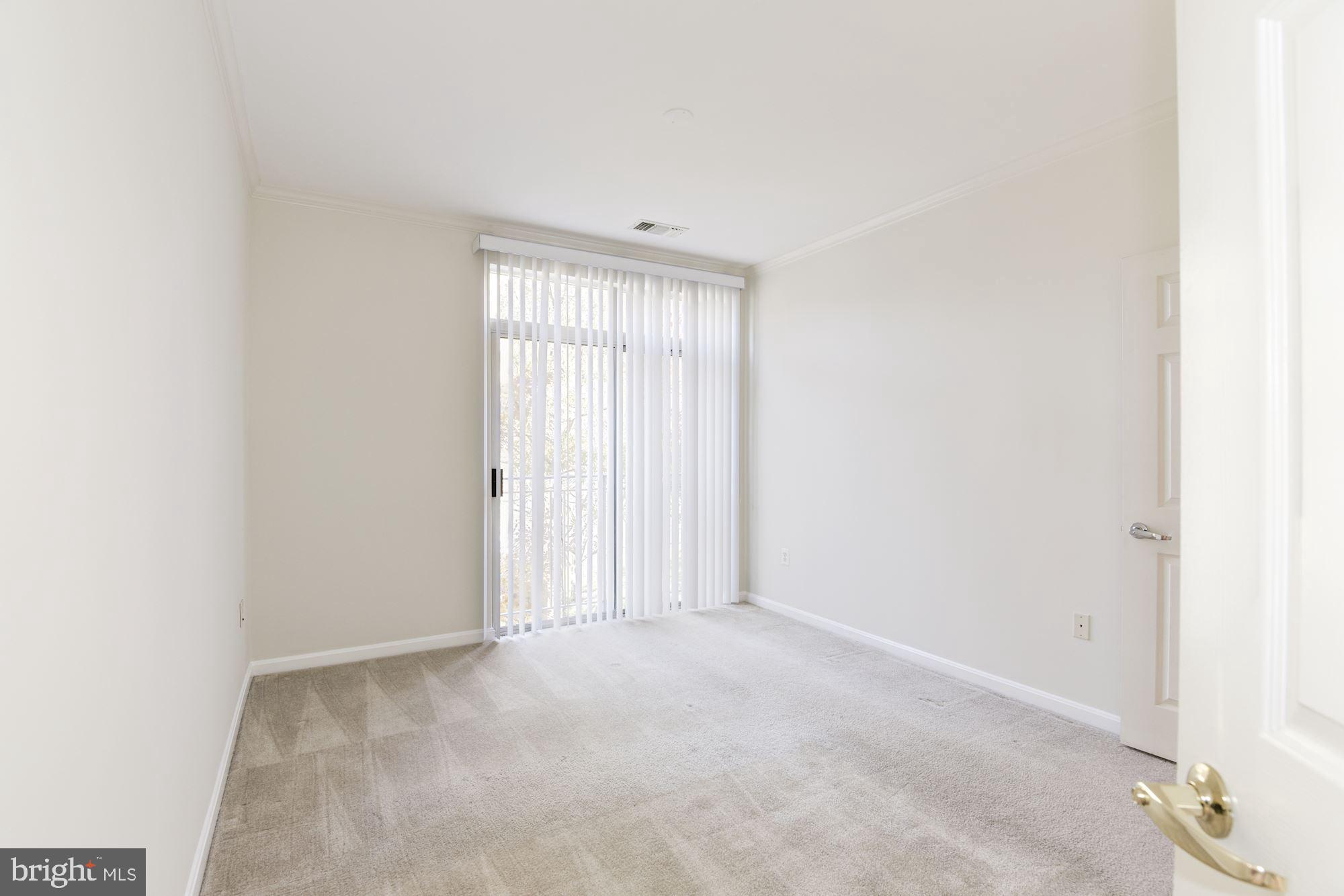 1860 STRATFORD PARK PLACE 204