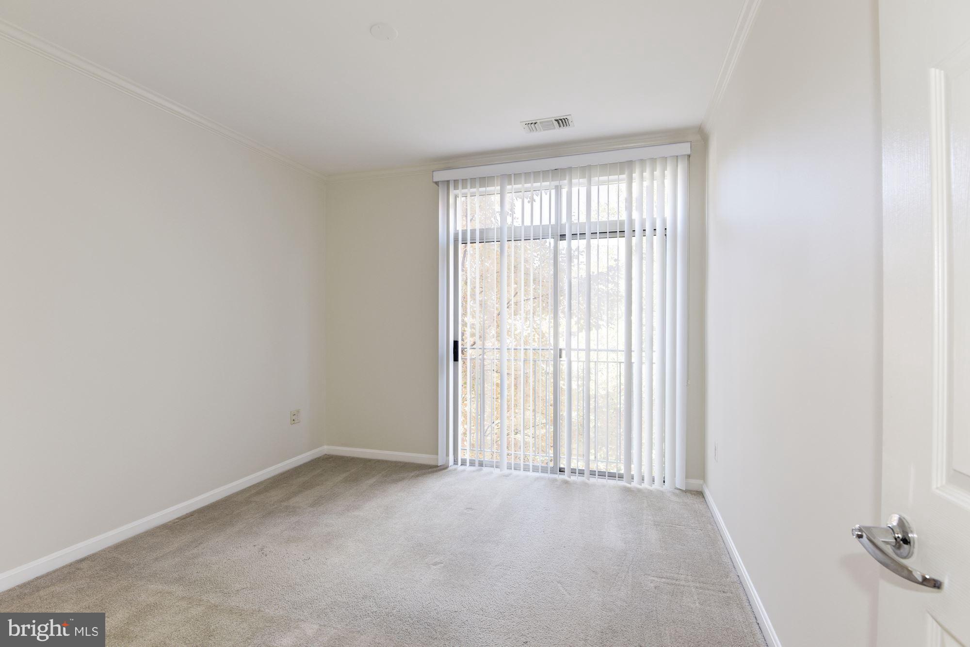 1860 STRATFORD PARK PLACE 204