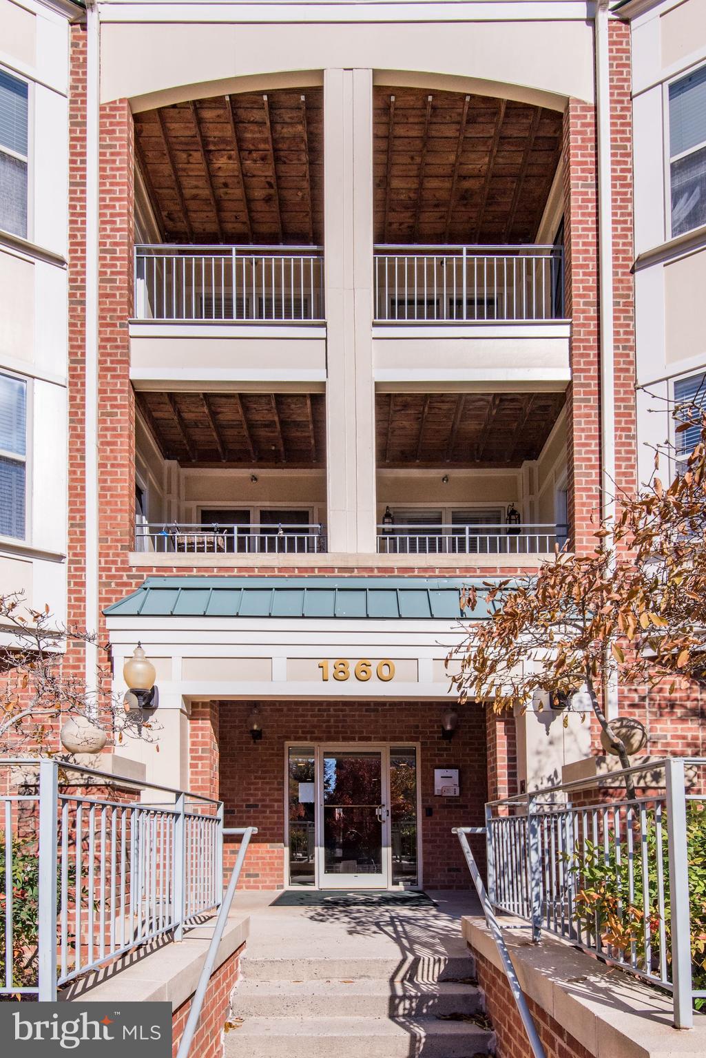 1860 STRATFORD PARK PLACE 204
