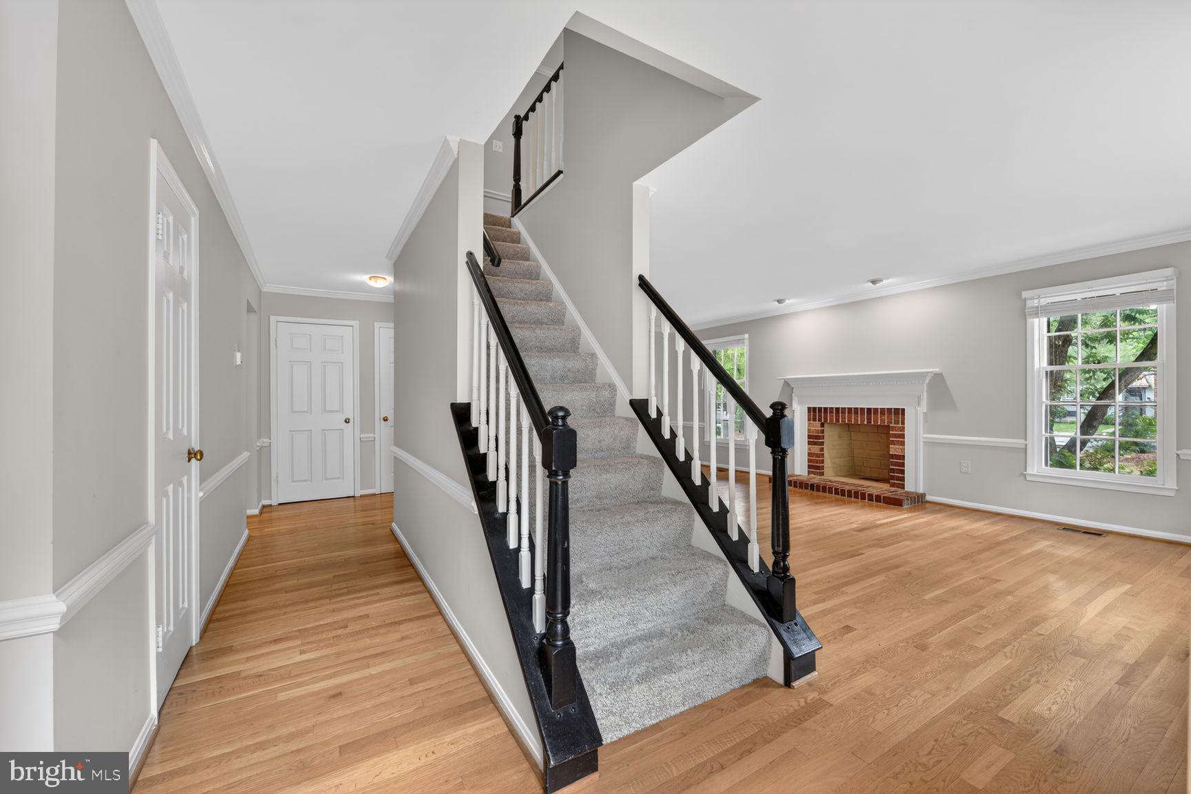 2832 KELLY SQUARE