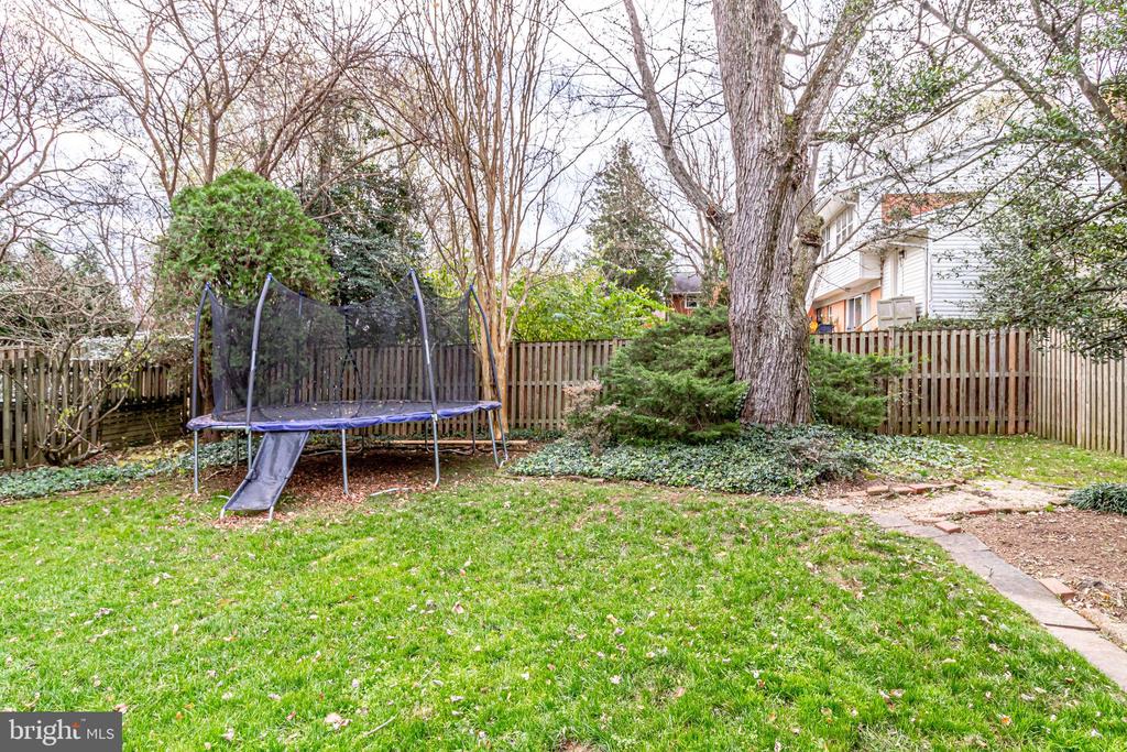 6519 ENGEL DRIVE