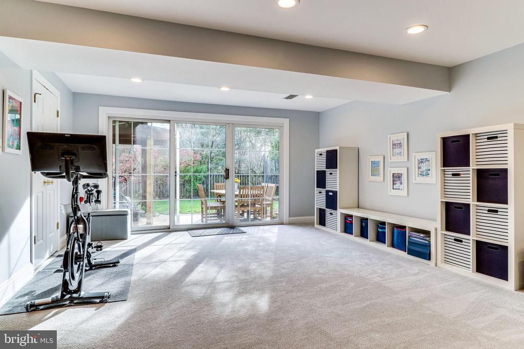 6519 ENGEL DRIVE
