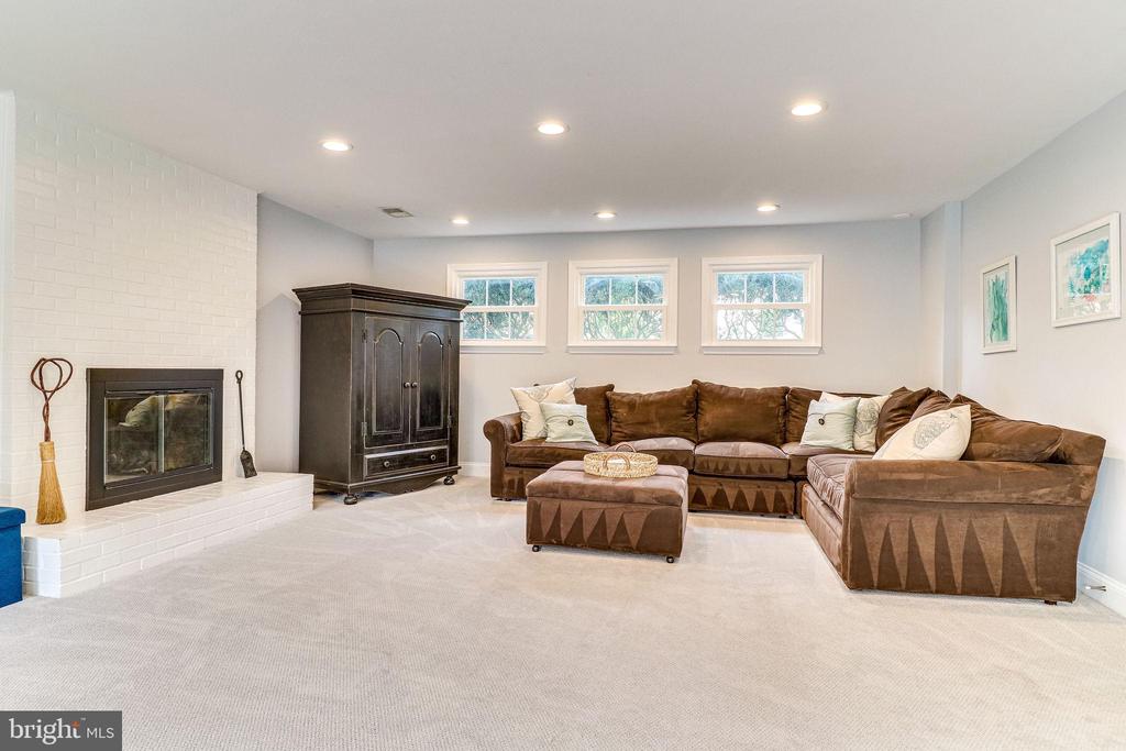 6519 ENGEL DRIVE