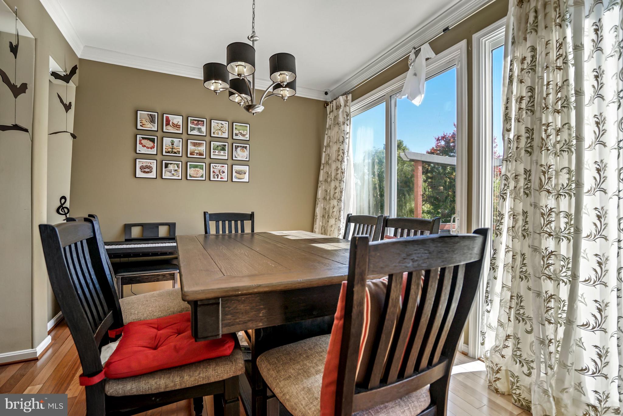 22385 MAISON CARREE SQUARE