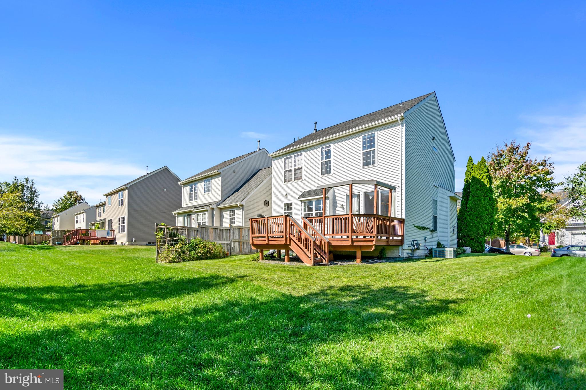 22385 MAISON CARREE SQUARE
