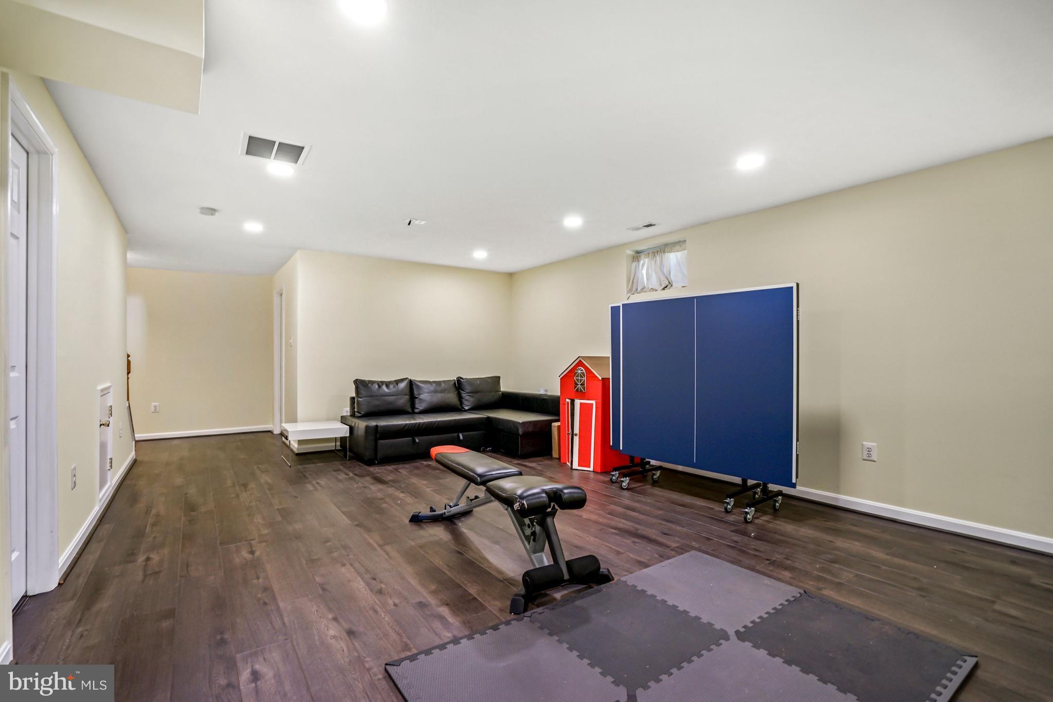 22385 MAISON CARREE SQUARE