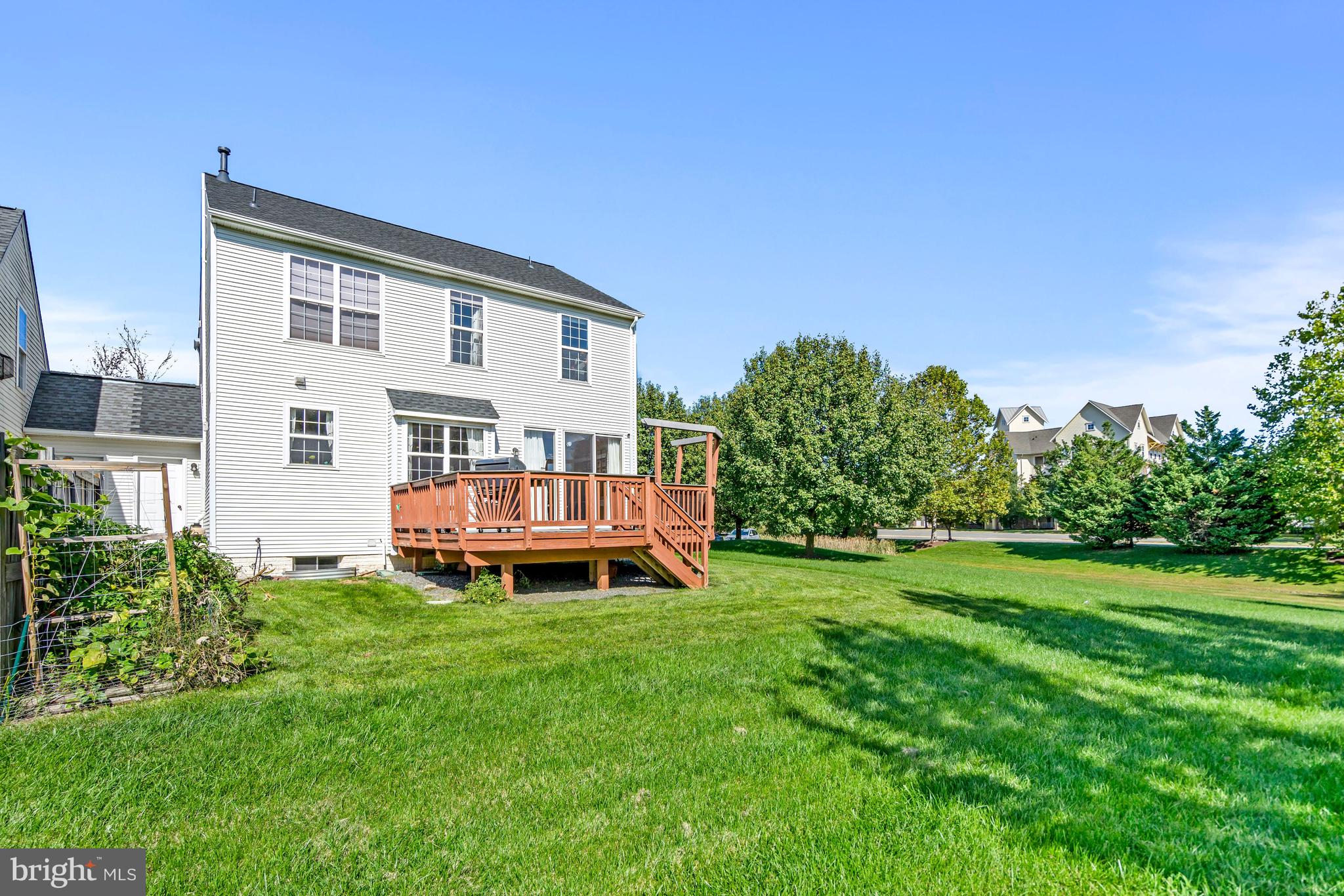 22385 MAISON CARREE SQUARE