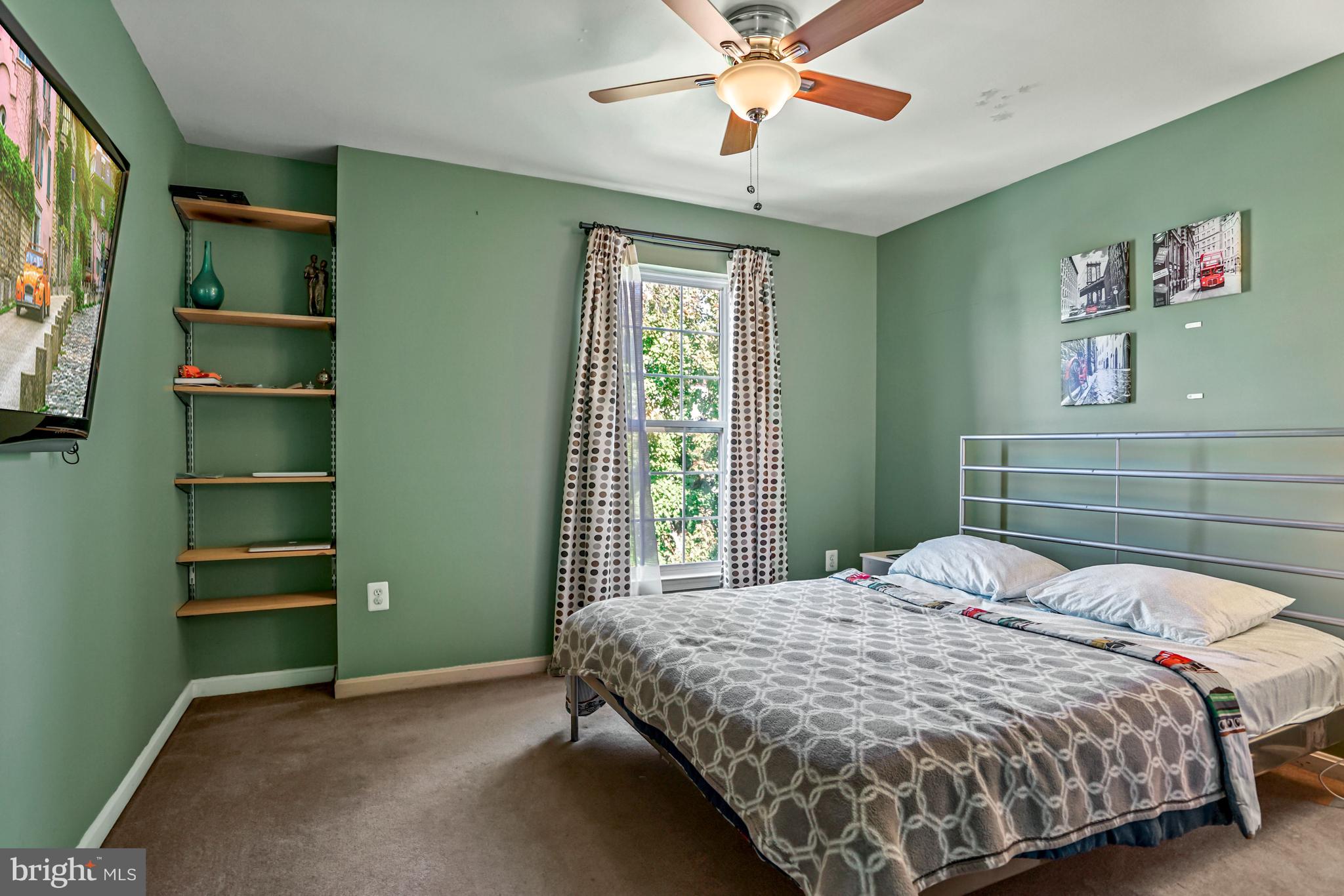 22385 MAISON CARREE SQUARE
