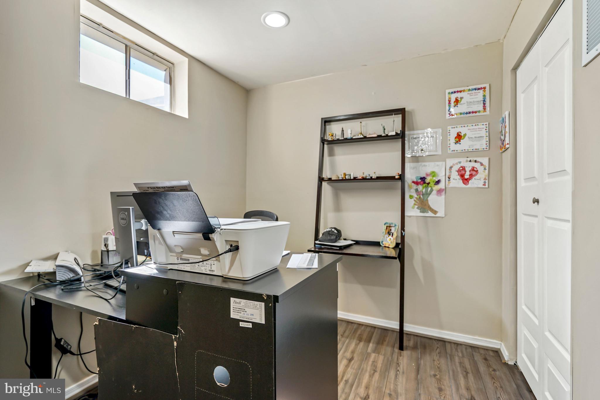 22385 MAISON CARREE SQUARE