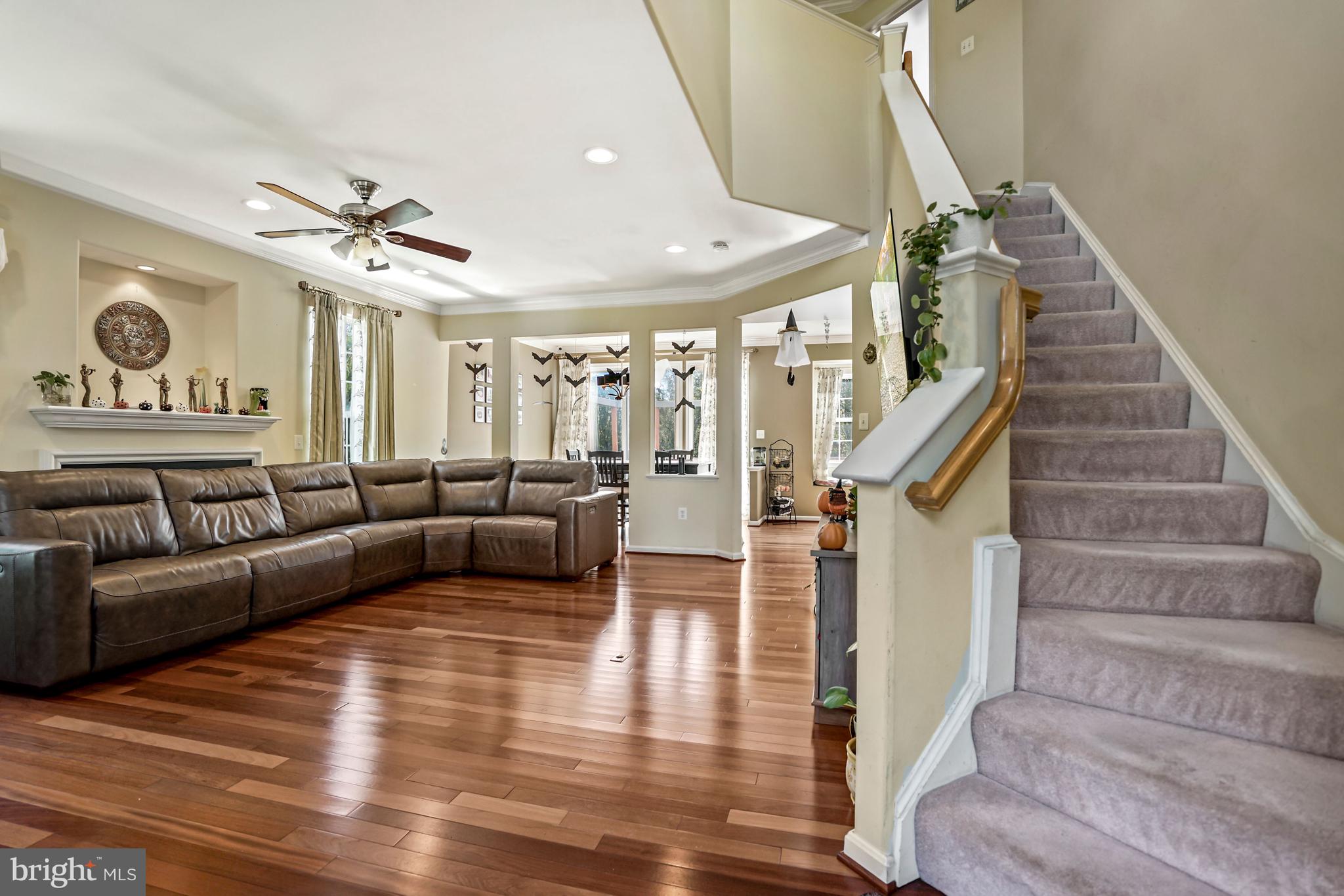 22385 MAISON CARREE SQUARE