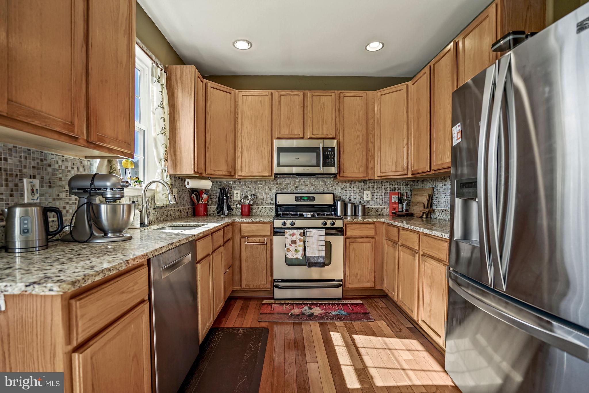 22385 MAISON CARREE SQUARE