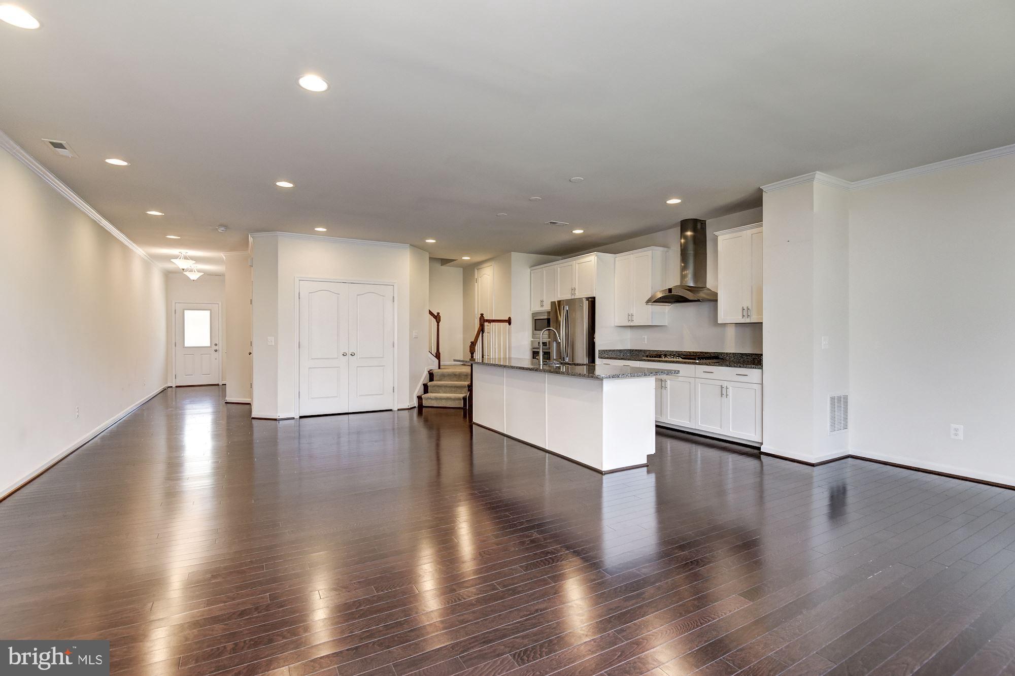 42524 BENFOLD SQUARE