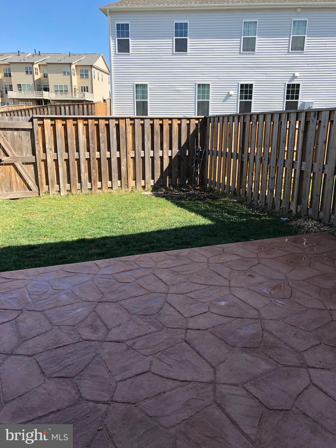 42524 BENFOLD SQUARE