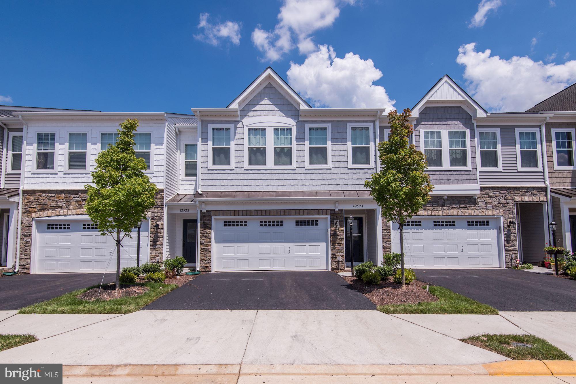 42524 BENFOLD SQUARE