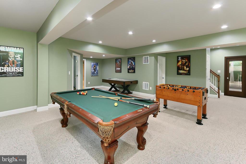 16146 WATERFORD CREEK CIRCLE