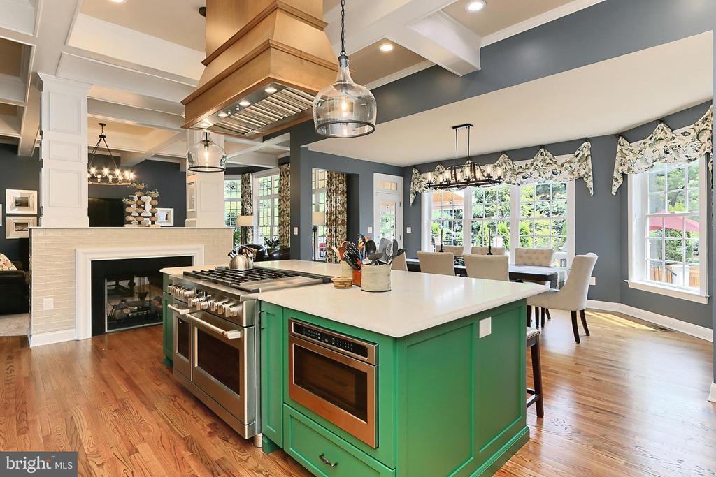 16146 WATERFORD CREEK CIRCLE