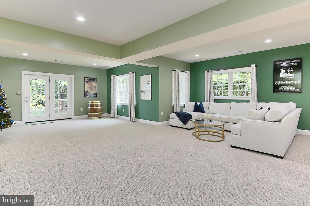 16146 WATERFORD CREEK CIRCLE