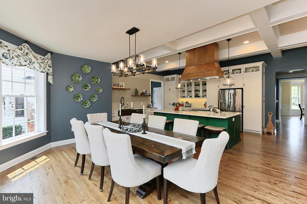 16146 WATERFORD CREEK CIRCLE