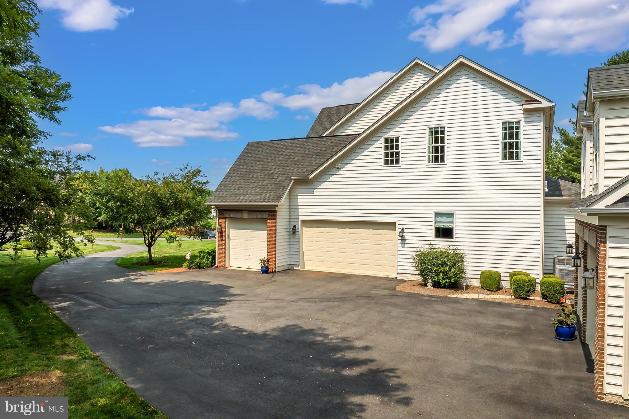 16146 WATERFORD CREEK CIRCLE