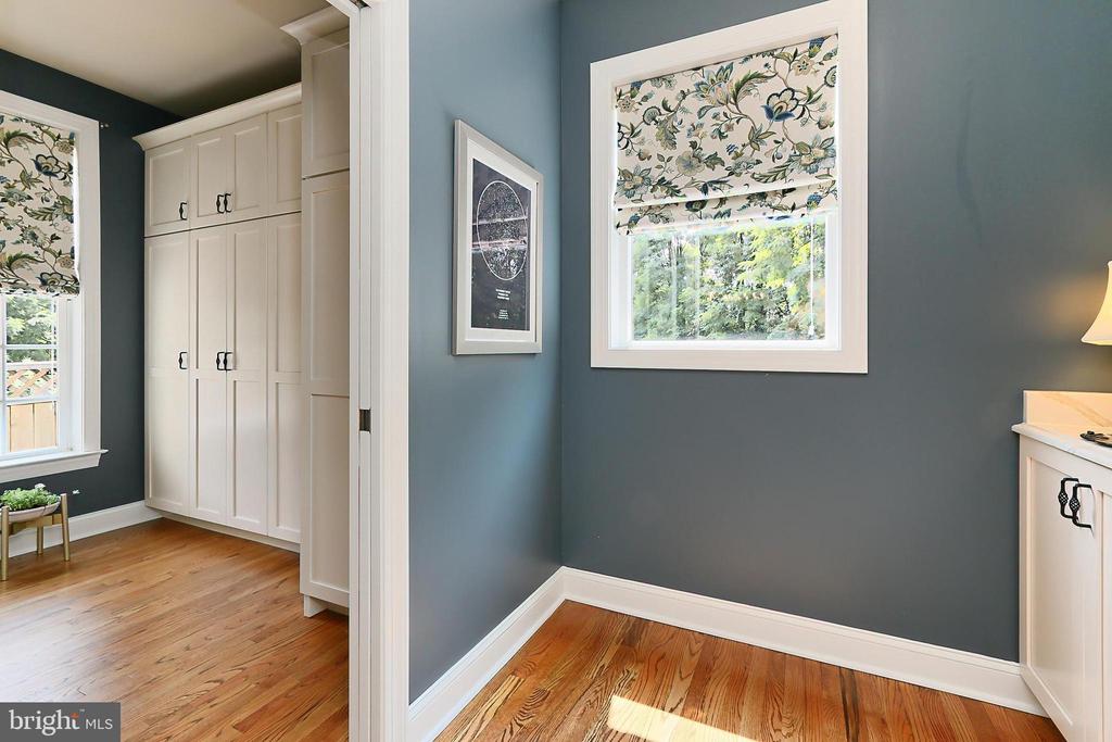 16146 WATERFORD CREEK CIRCLE