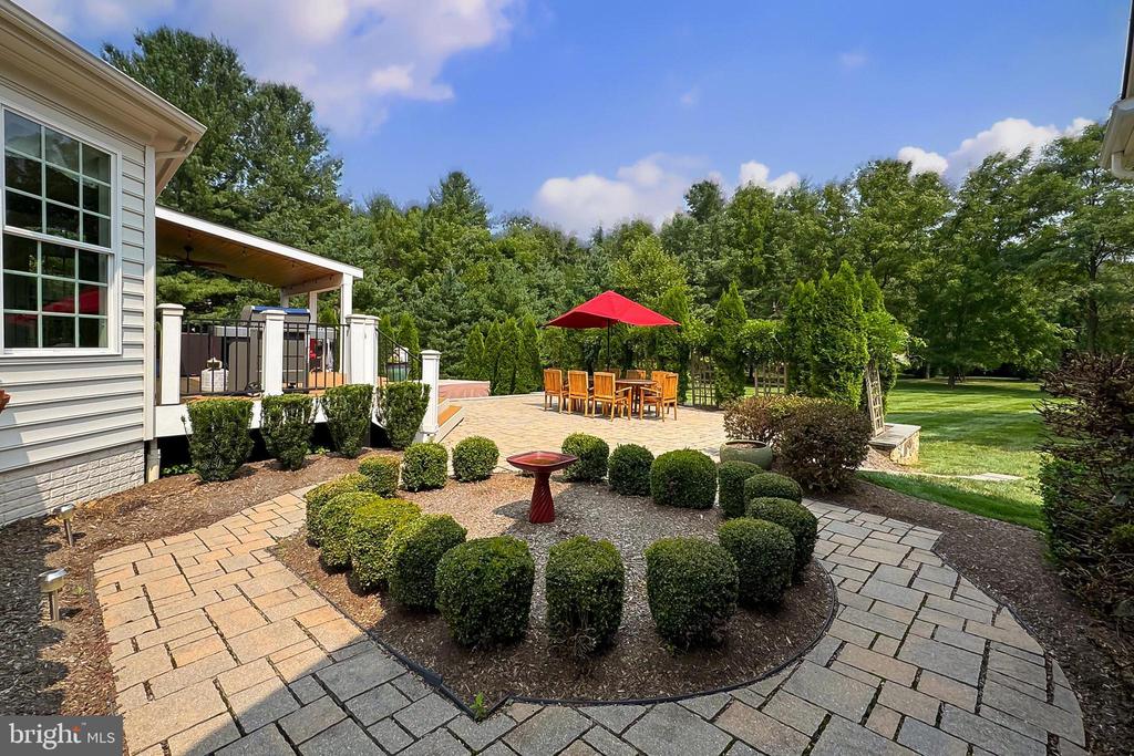 16146 WATERFORD CREEK CIRCLE