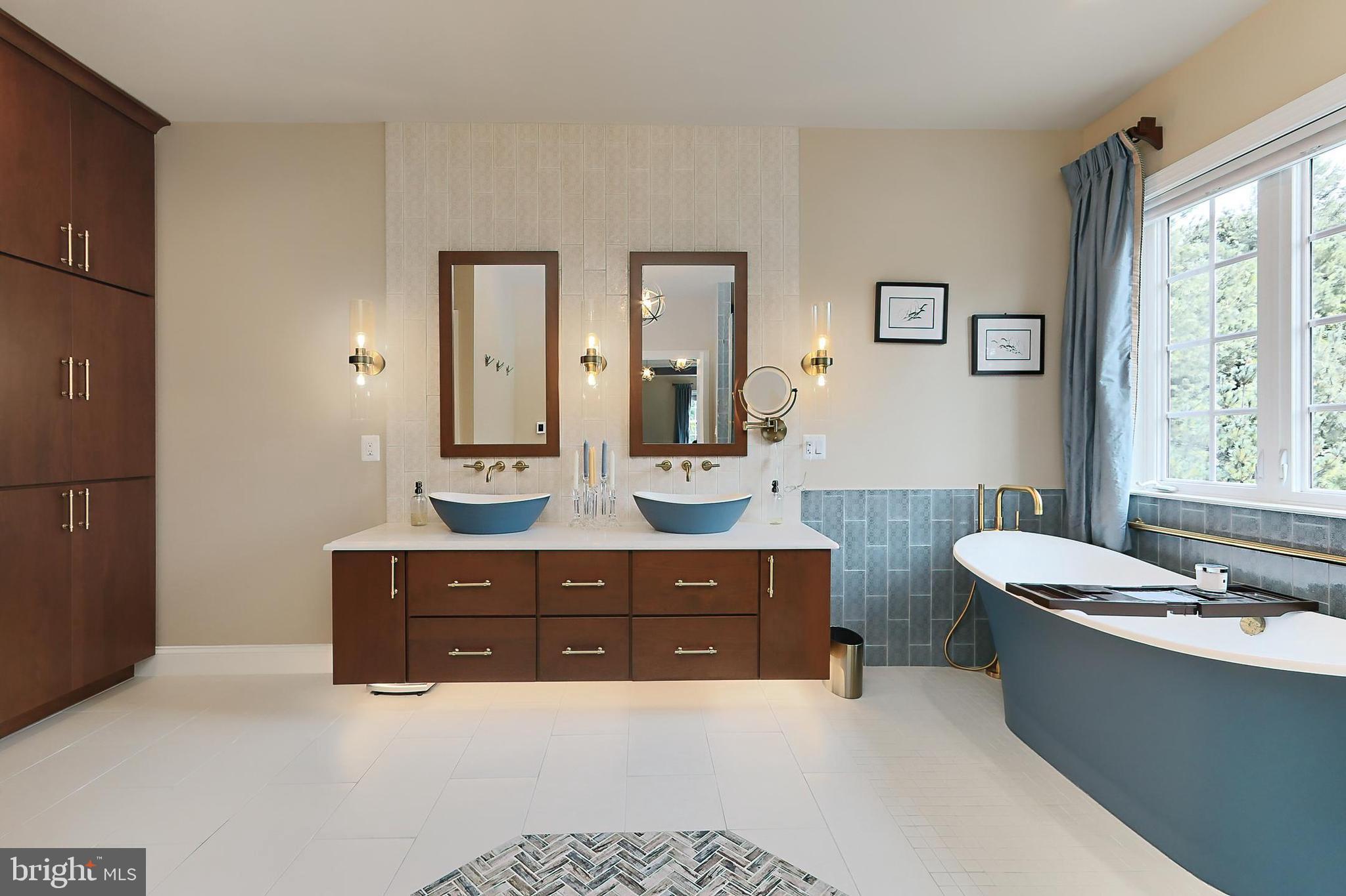 16146 WATERFORD CREEK CIRCLE