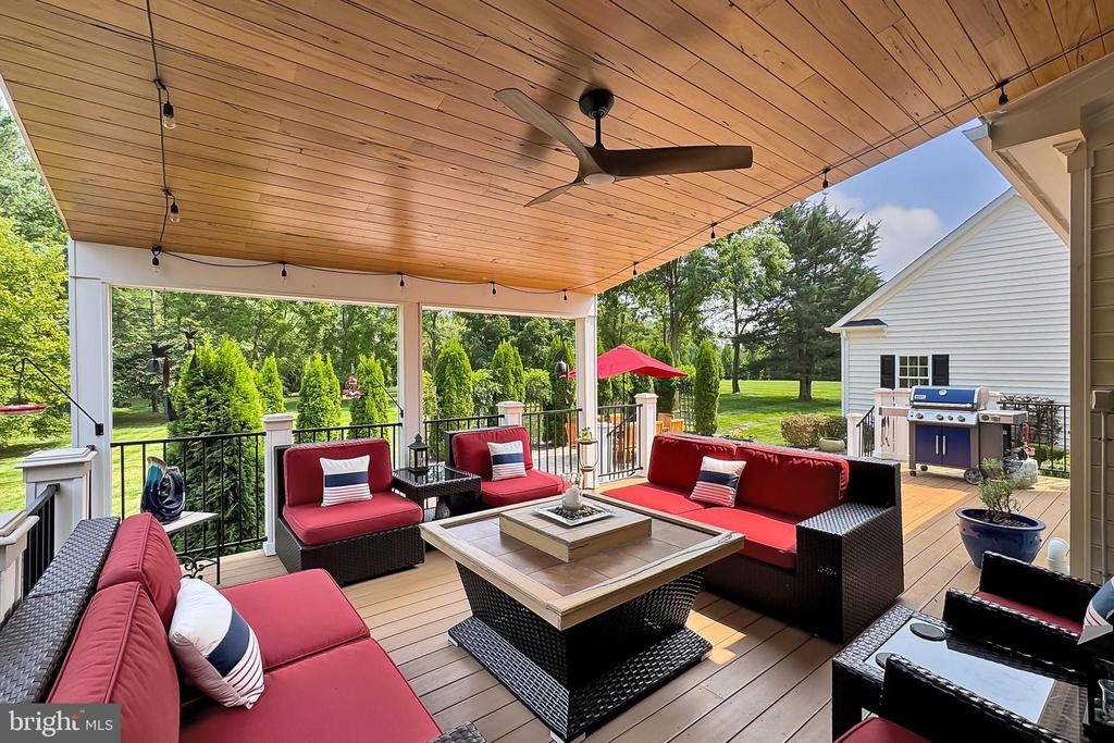 16146 WATERFORD CREEK CIRCLE