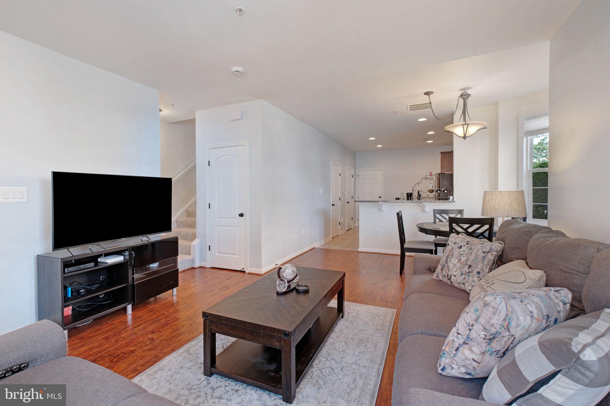 42587 HOLLYHOCK TERRACE