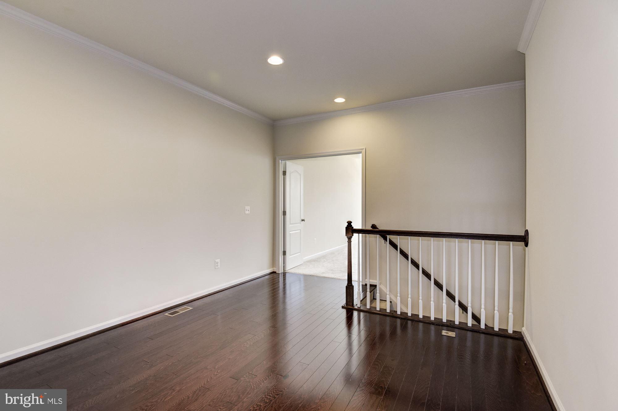 42524 BENFOLD SQUARE