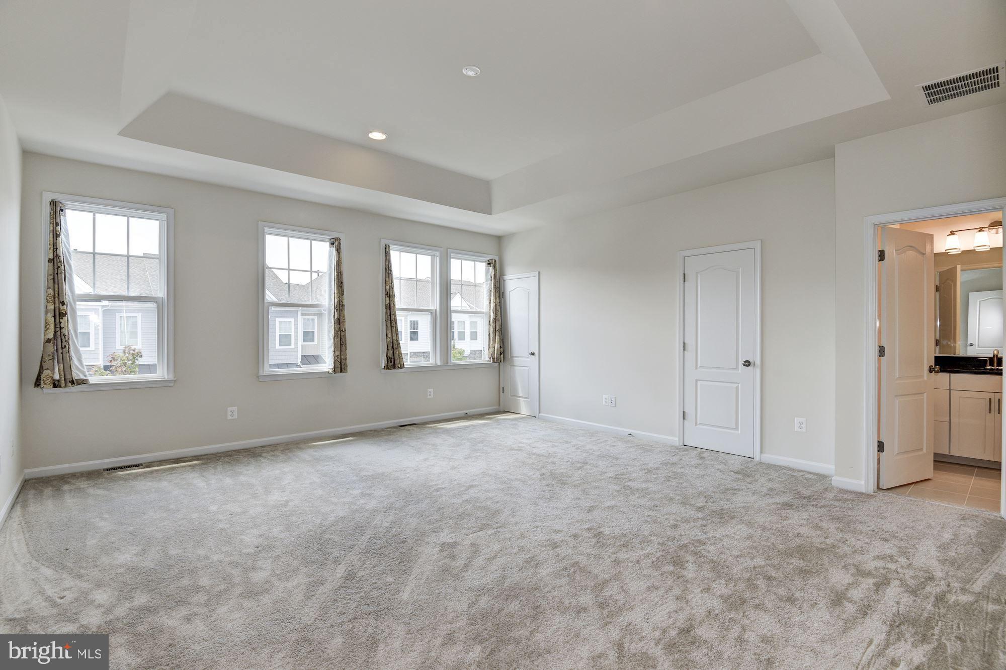 42524 BENFOLD SQUARE