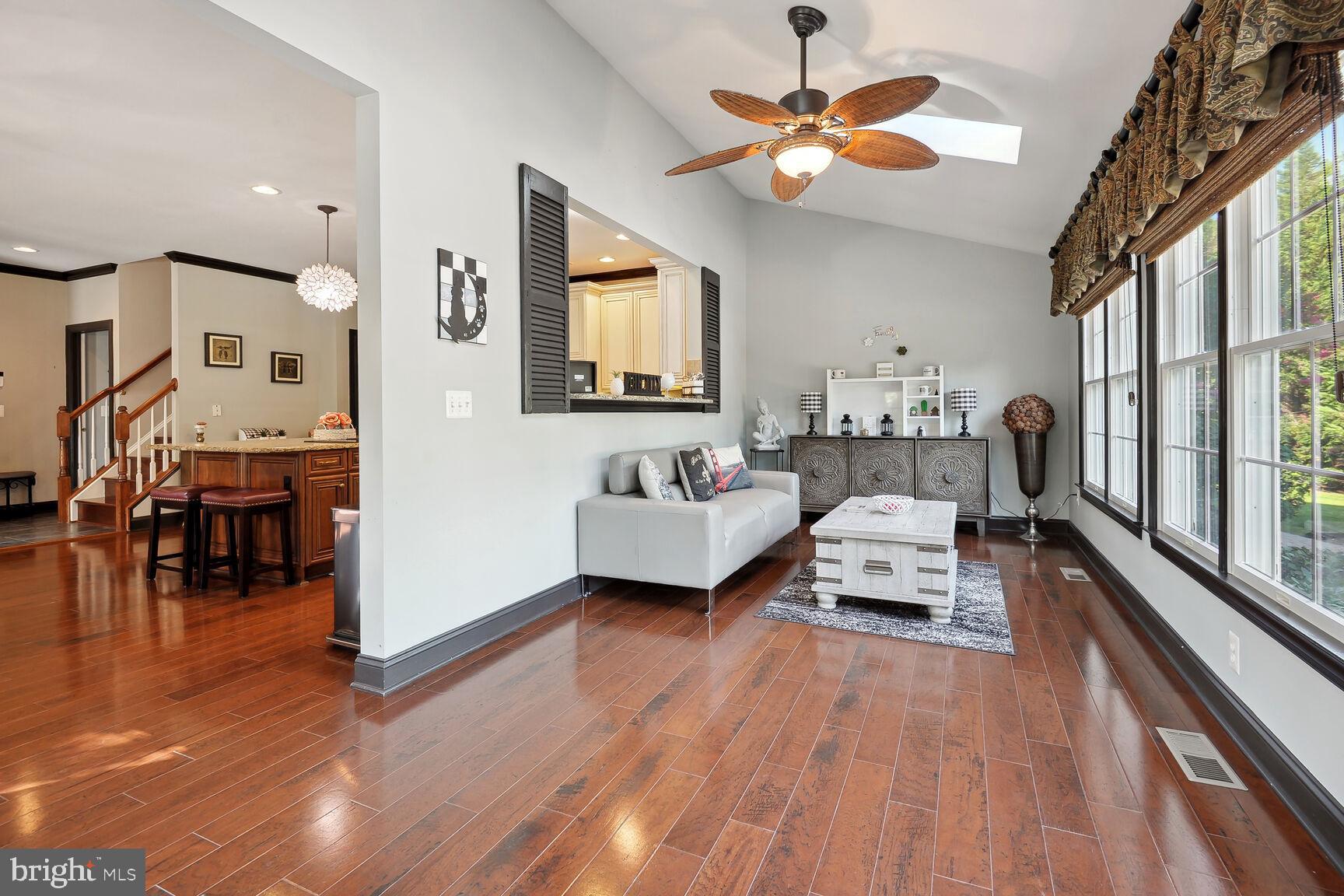 5350 WALKERTON COURT