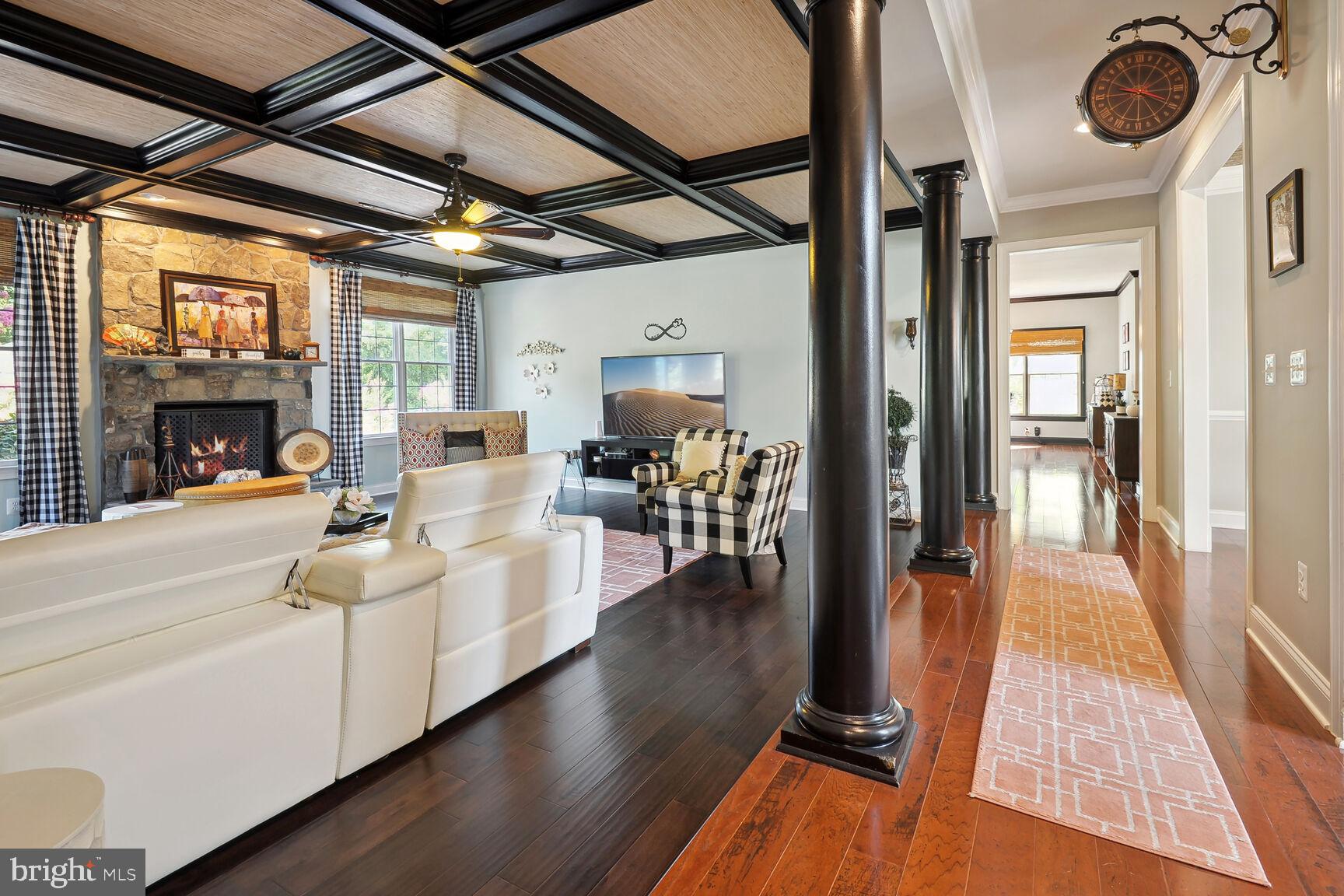 5350 WALKERTON COURT