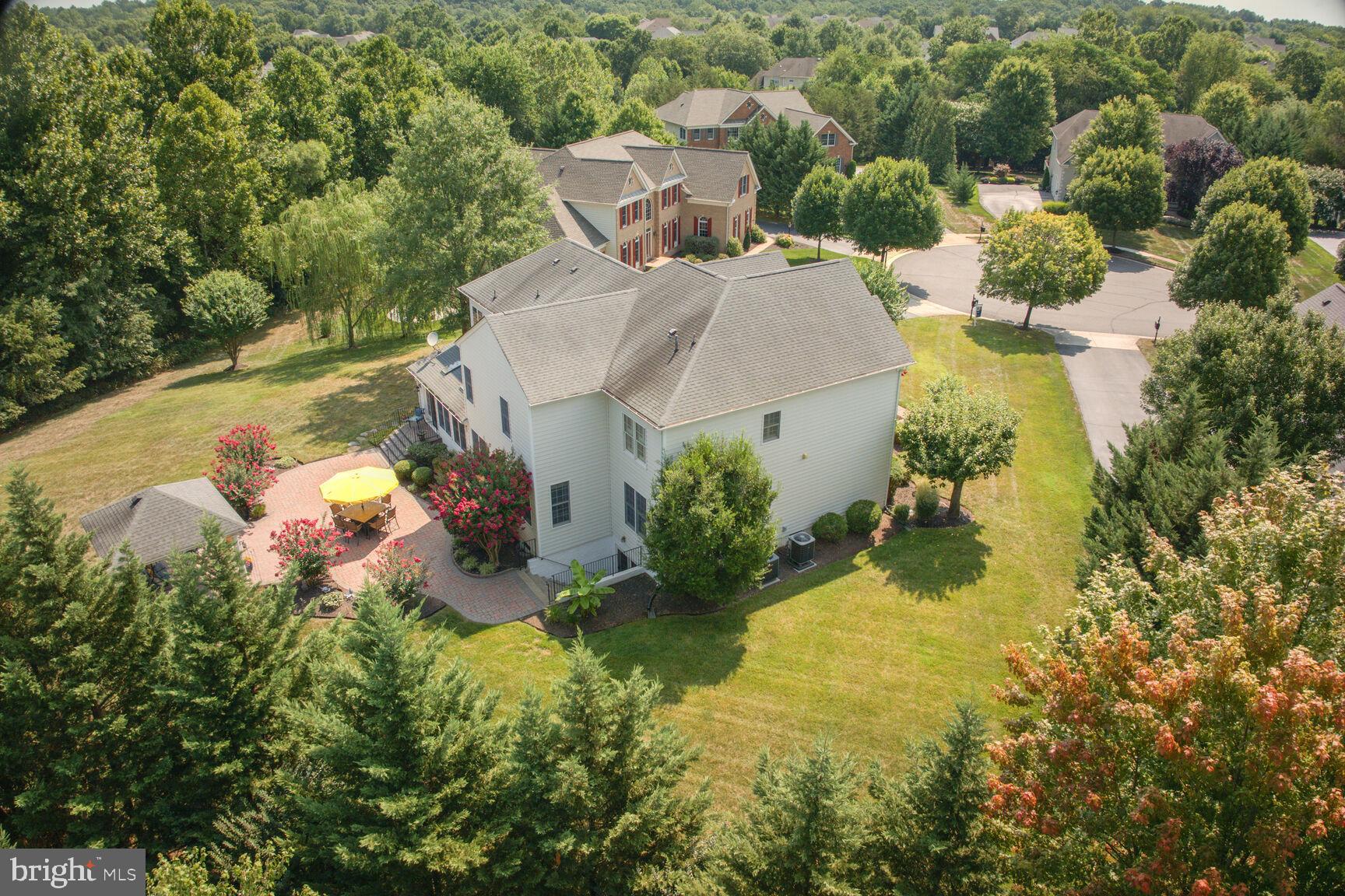 5350 WALKERTON COURT