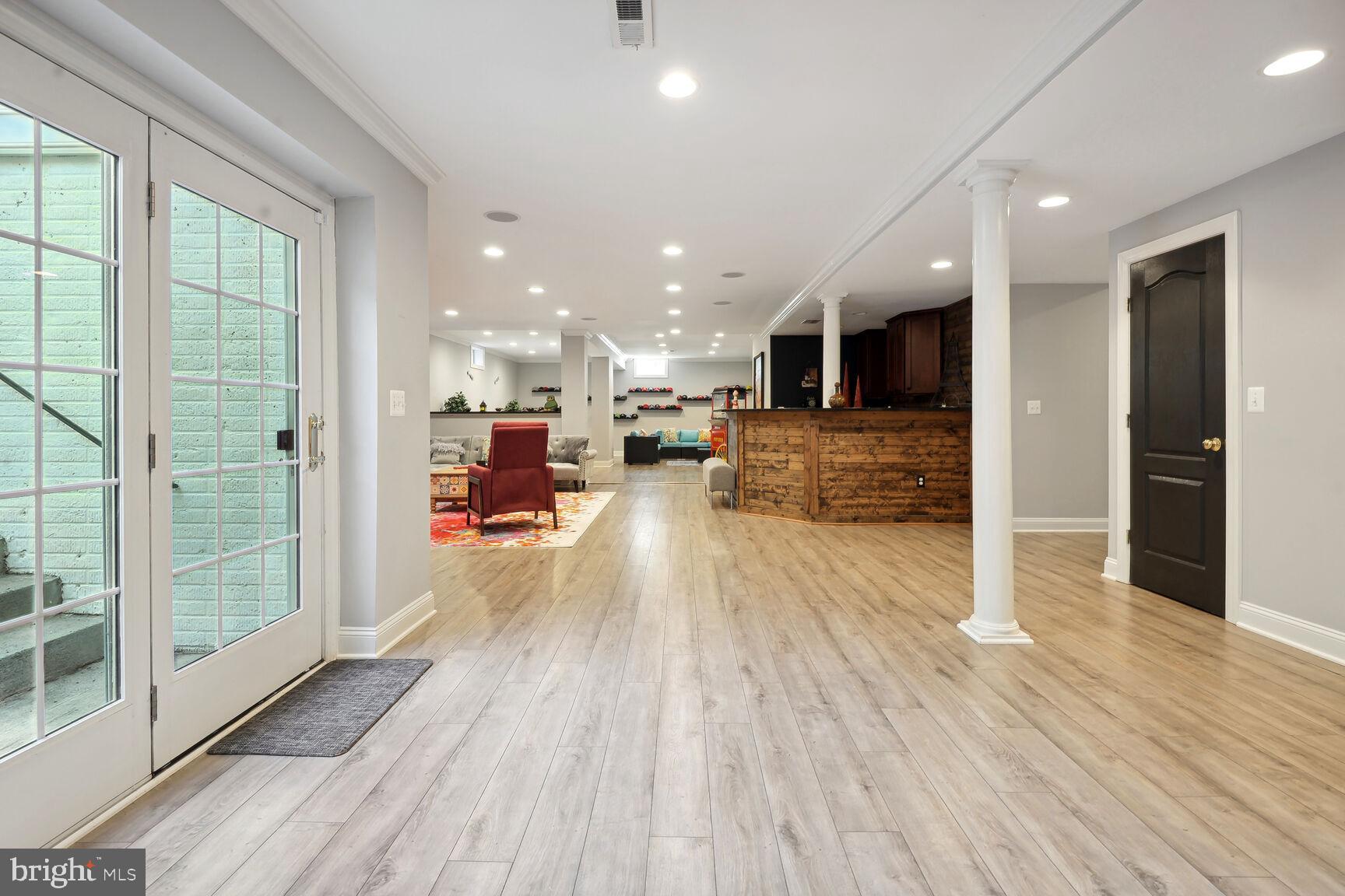 5350 WALKERTON COURT