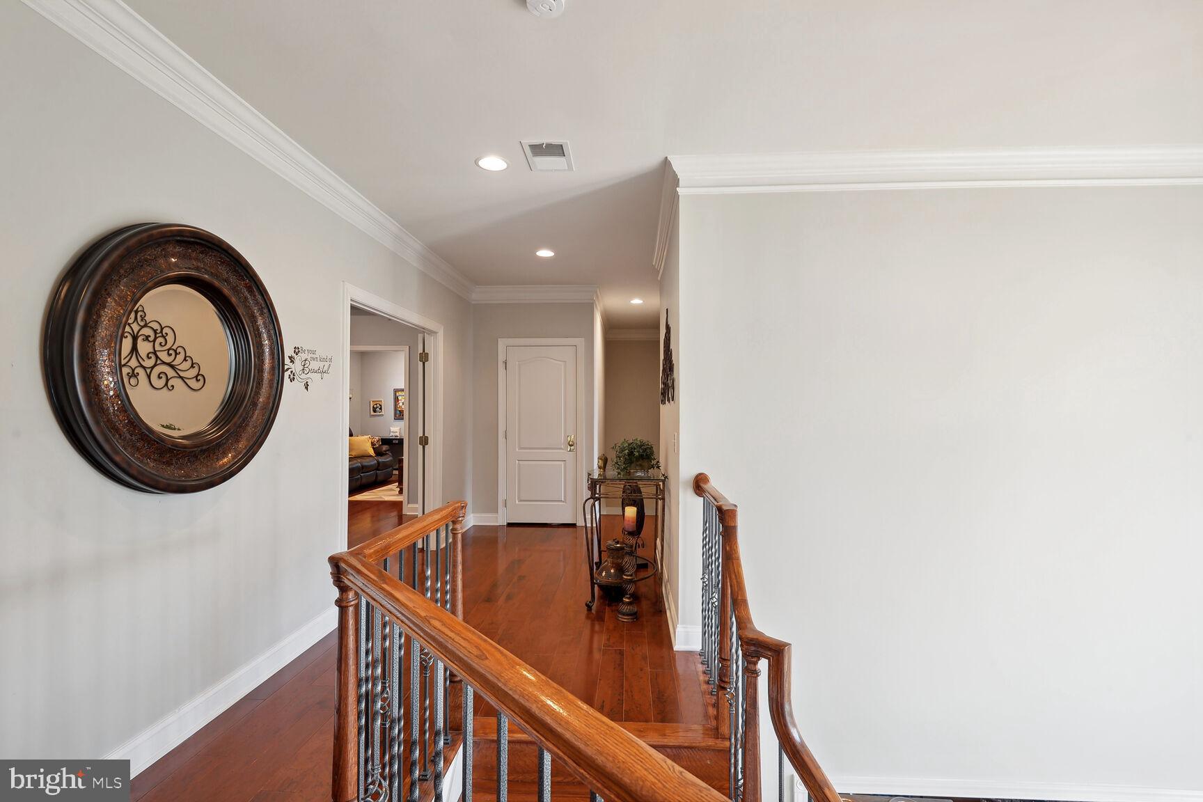 5350 WALKERTON COURT