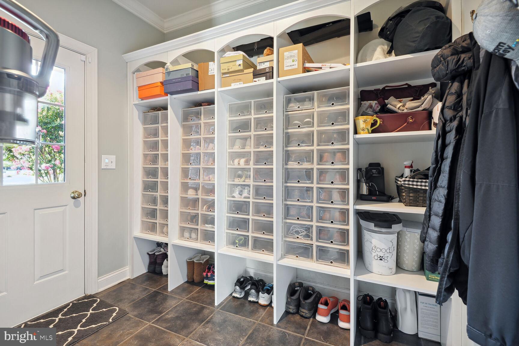 5350 WALKERTON COURT