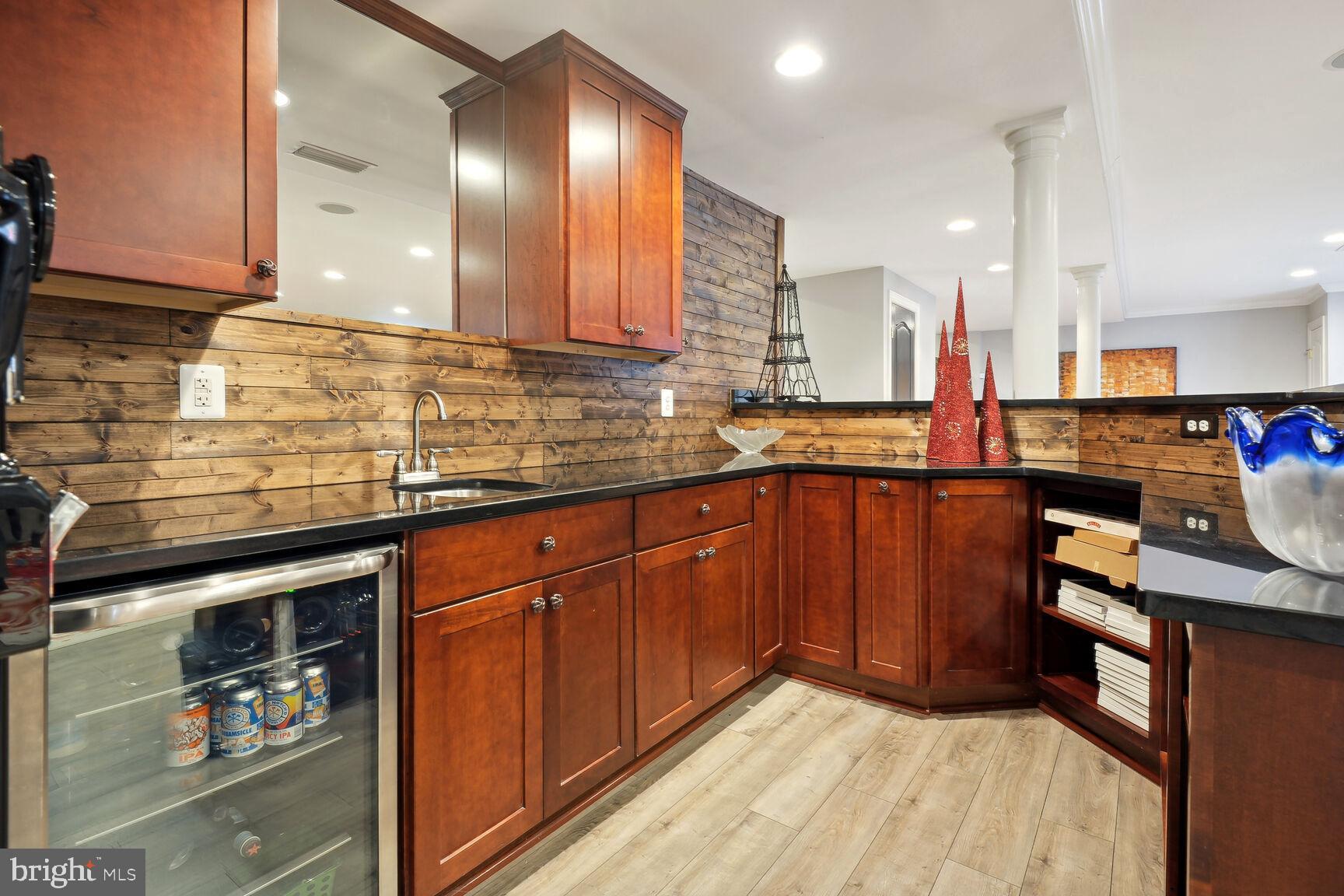 5350 WALKERTON COURT